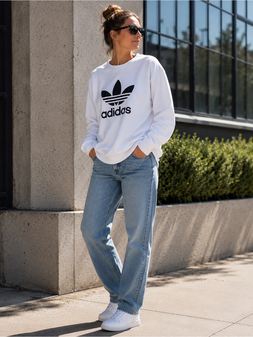 adidas Originals Trefoil Logo Oversized Crewneck Sweatshirt 1X White